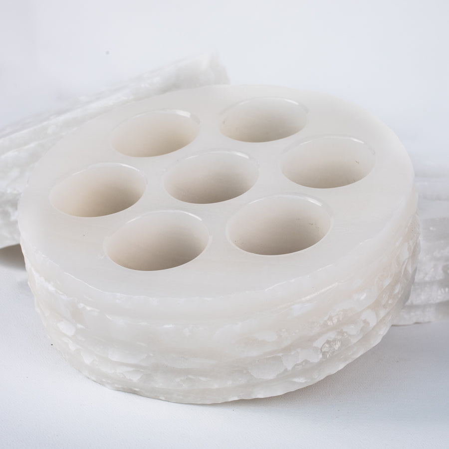 CHISELED ESSENTIAL OIL HOLDER